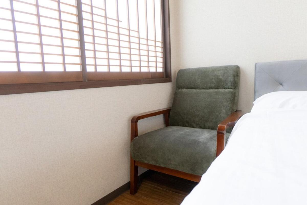 3F Guest House Netomari 西九条駅から徒歩2分 Osaka Exteriör bild