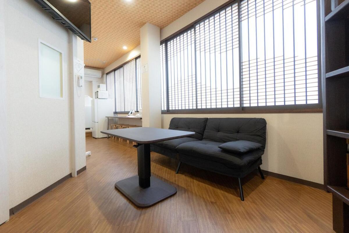 3F Guest House Netomari 西九条駅から徒歩2分 Osaka Exteriör bild